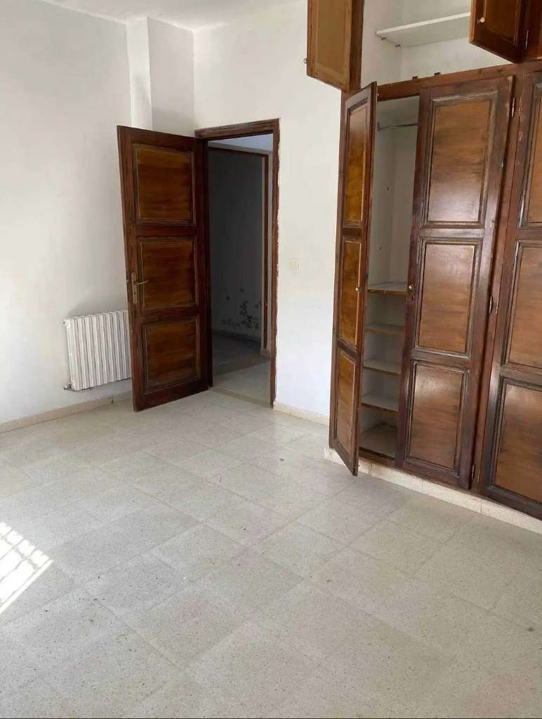 Location S4 vide à Mutuelle Ville