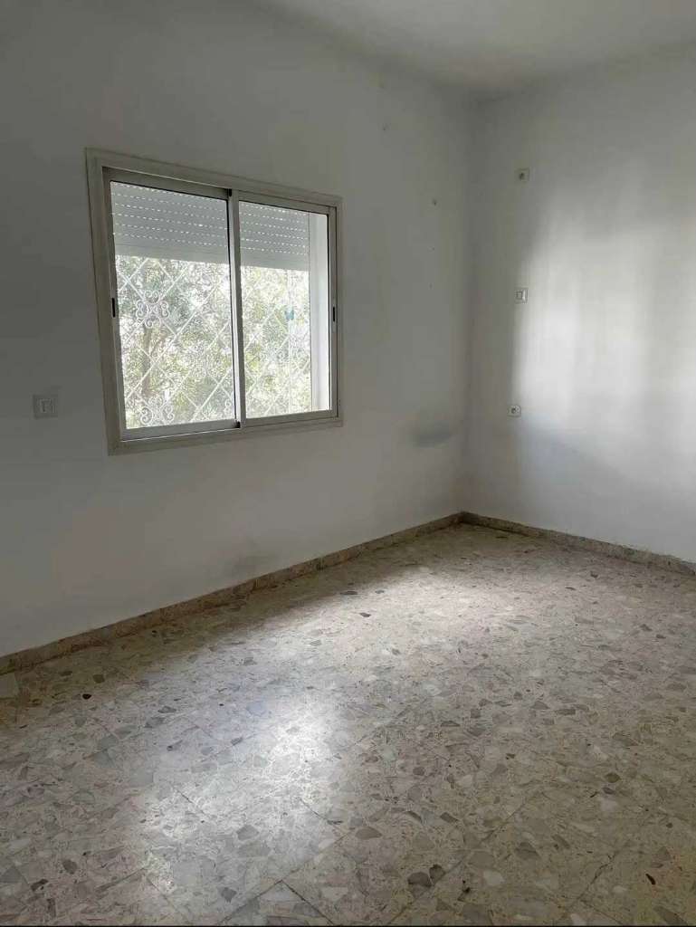 Location S4 vide à Mutuelle Ville