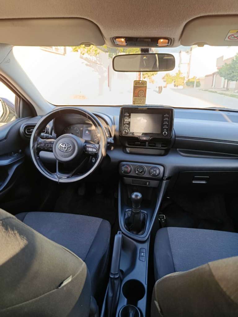 belle toyota yaris model 2022 toute option