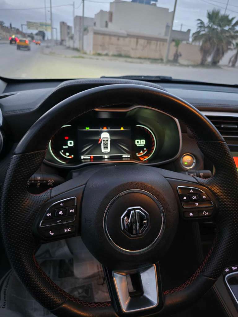 MG ZS TROPHY ( FAIBLE kilometres )