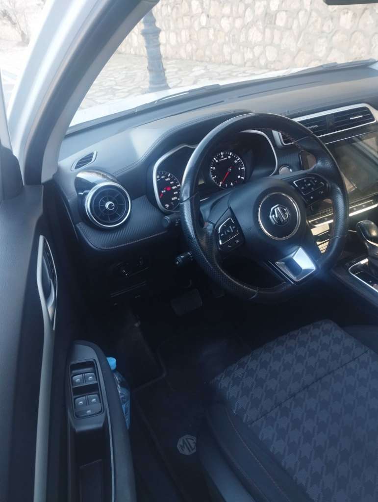 Mg zs boîte automatique 