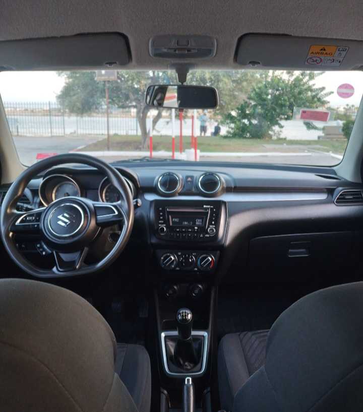 SUZUKI SUIFT NEUF PREMIERE MAIN 