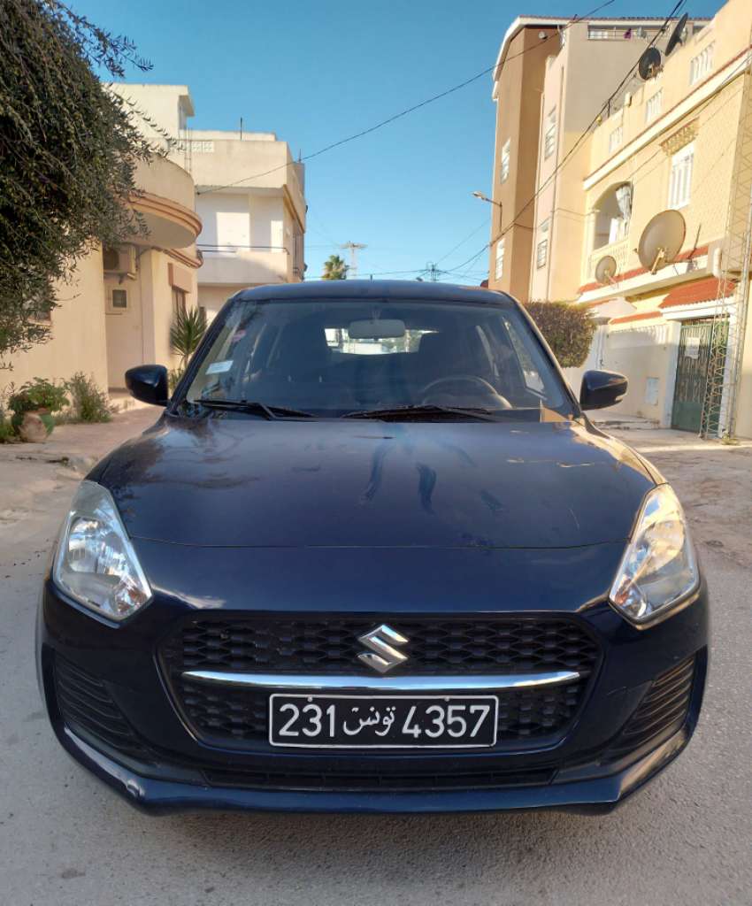 SUZUKI SUIFT NEUF PREMIERE MAIN 