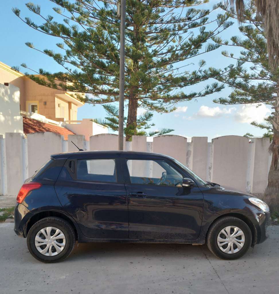 SUZUKI SUIFT NEUF PREMIERE MAIN 