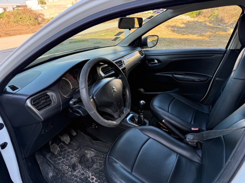 Citroen c-elysee blanc 