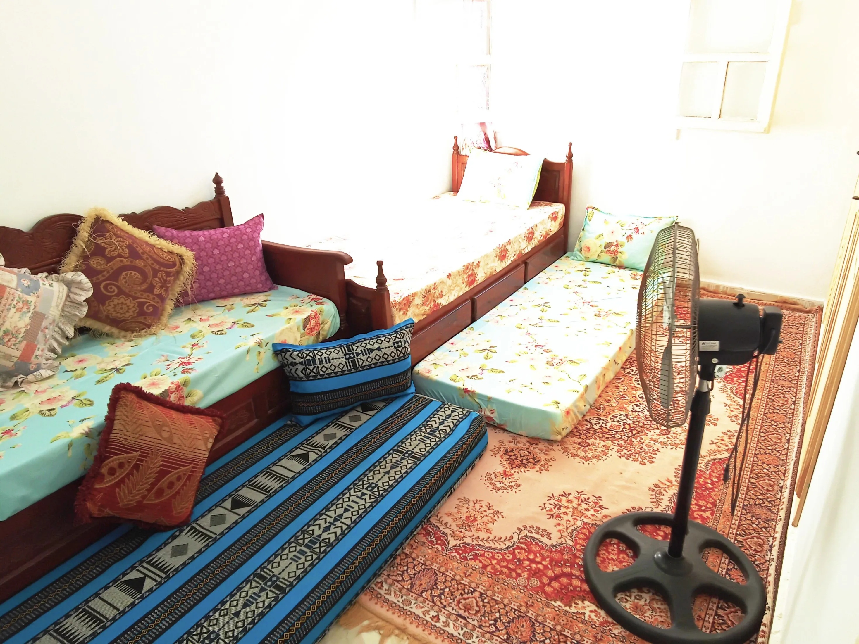 منزل مؤثث ، يبعد 🔹1 دقيقة مشي🔹 عن البحر ، في قصور الساف في ولاية المهدية