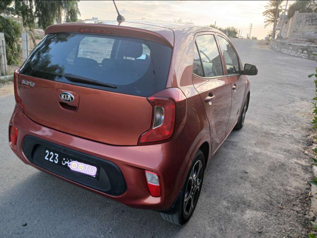 KIA PICANTO ESSENCE Tel 24 313 594