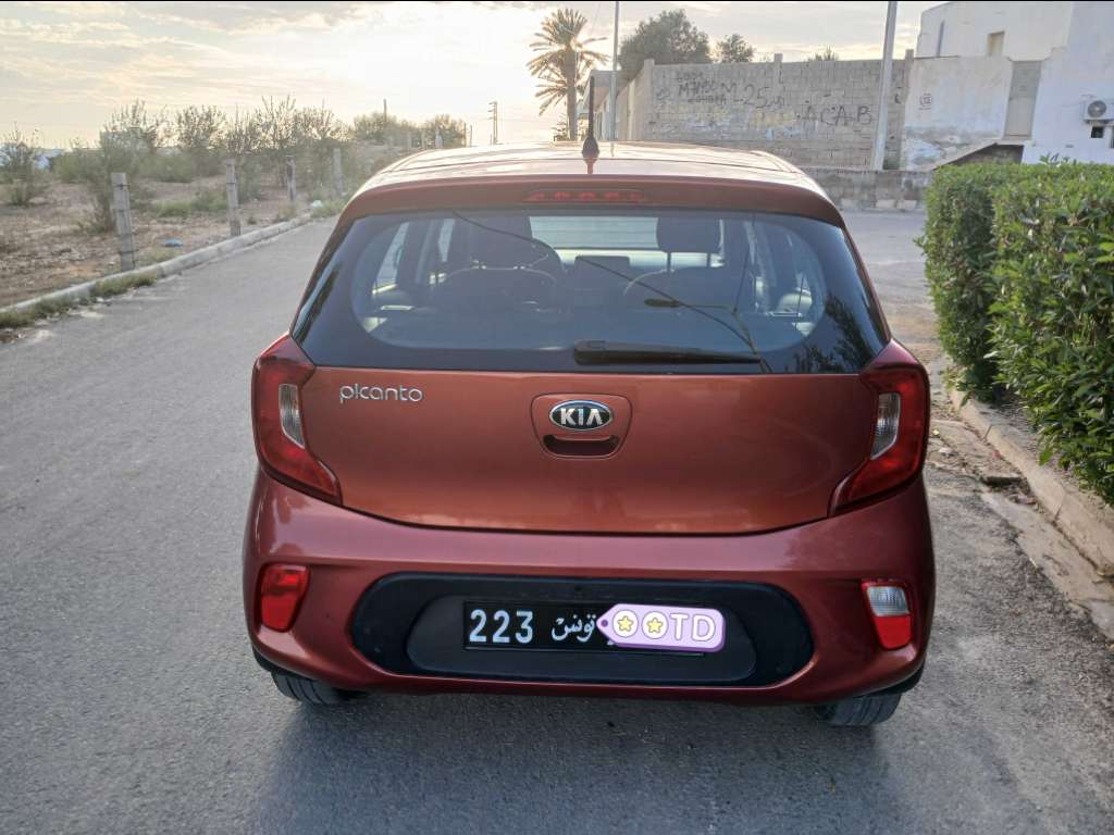 KIA PICANTO ESSENCE Tel 24 313 594
