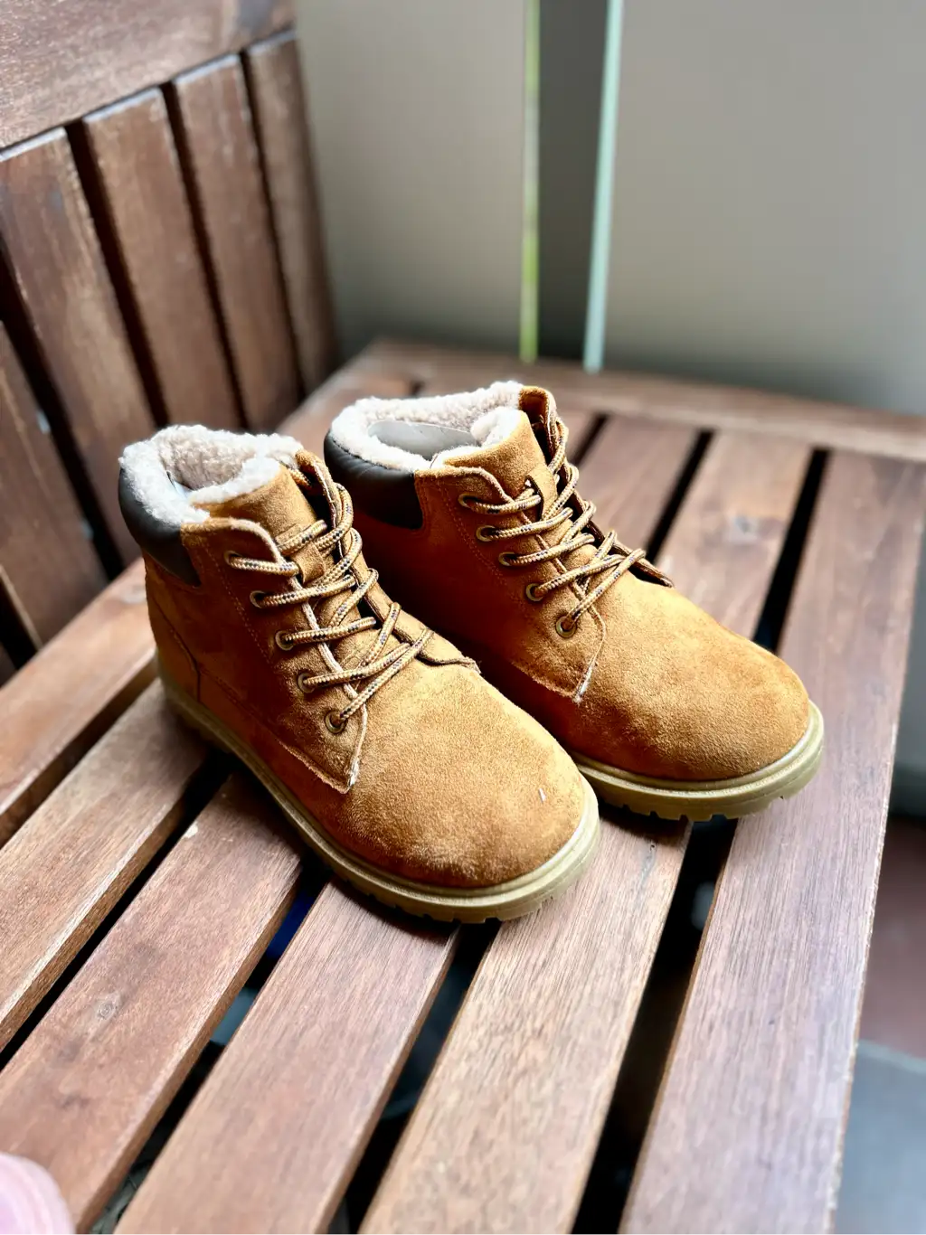 Bottines d'hiver en daim marron avec doublure fourrée