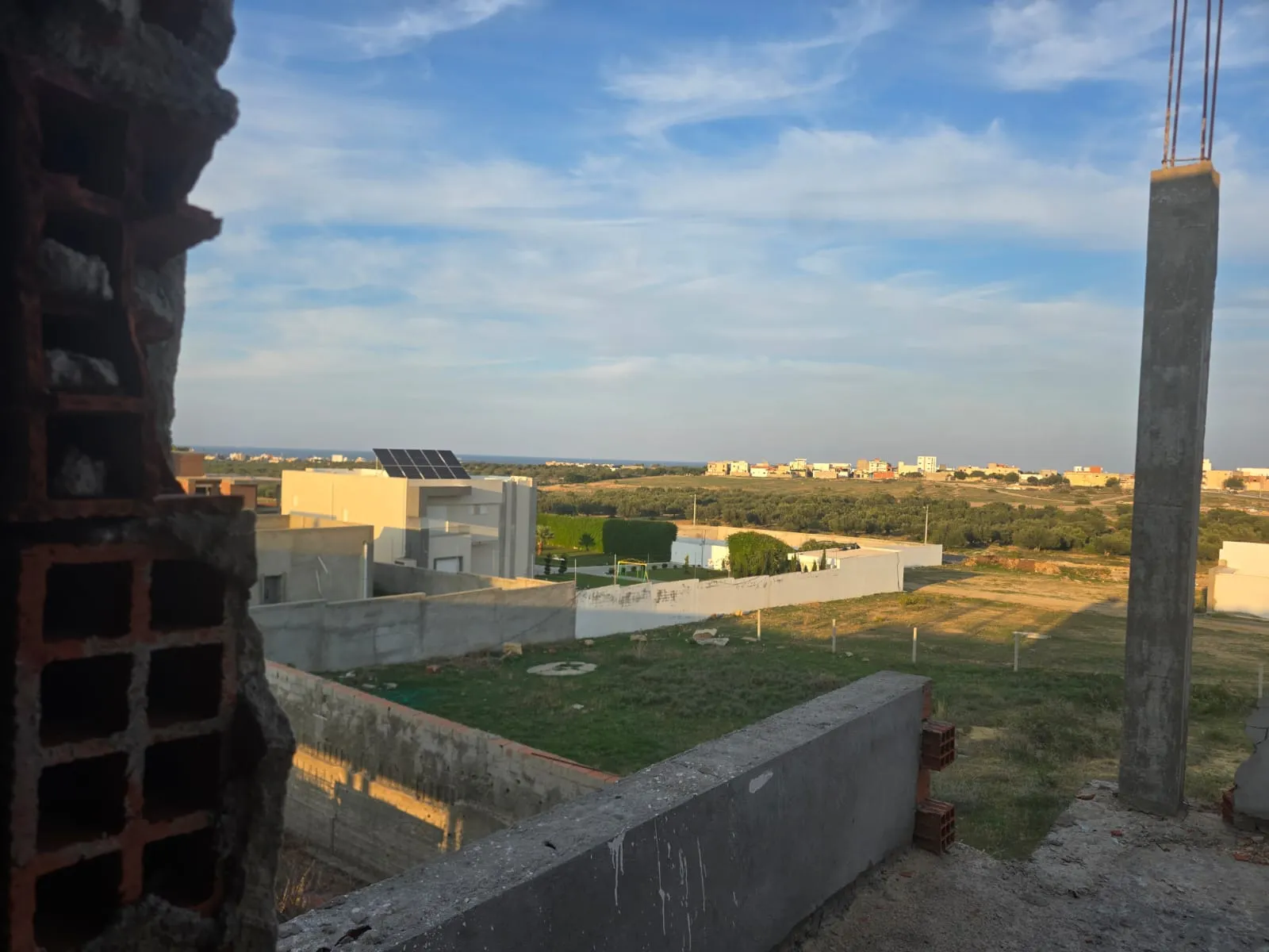 Avendre villa de 1300m2 inachevé à RMILA CHATT_MARIEM