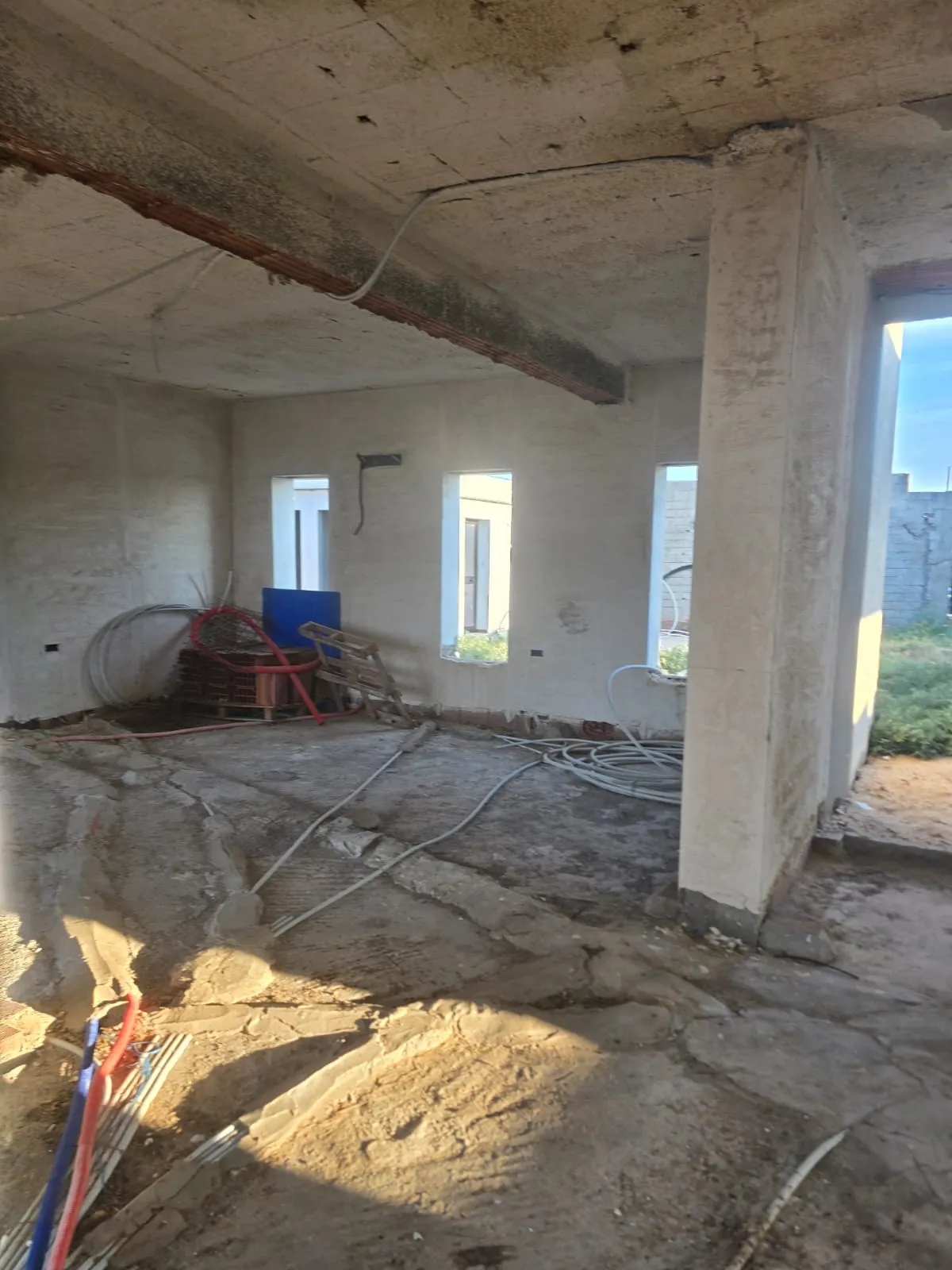 Avendre villa de 1300m2 inachevé à RMILA CHATT_MARIEM