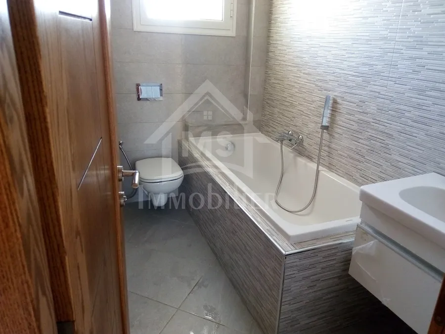 Location estivale: Charmant appartement S+3 à louer 51355351