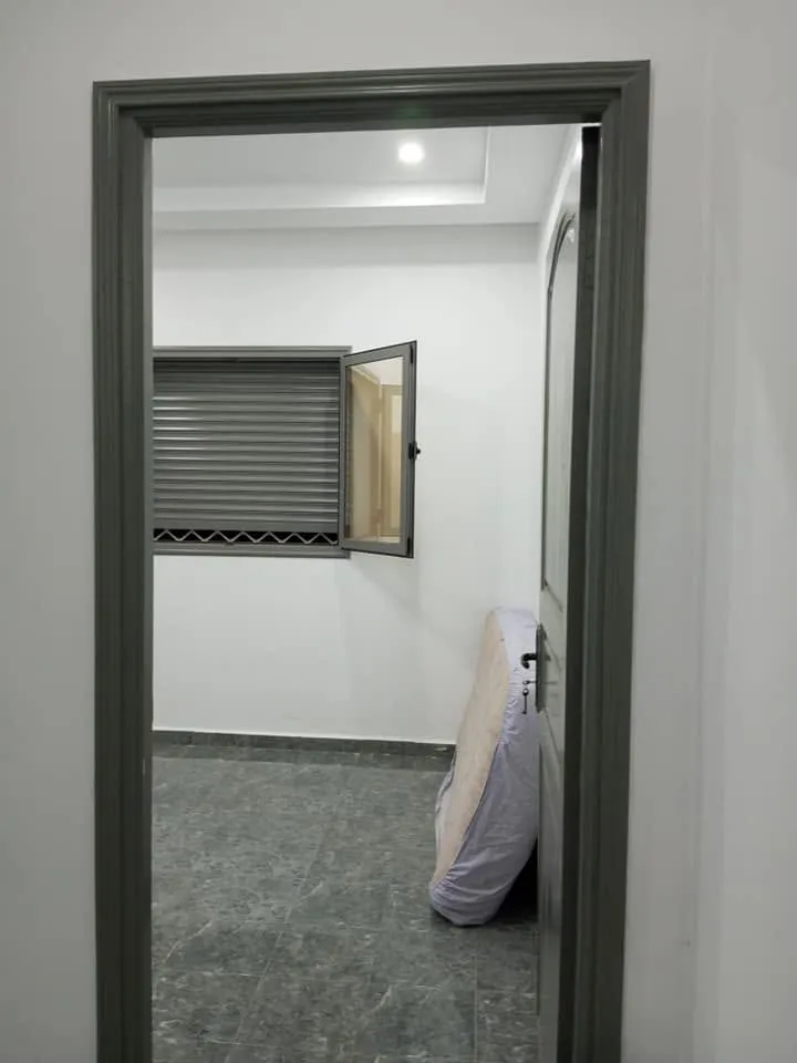 🏡 À louer – Studio S+1 neuf à Borj Louzir, Ariana. - photo 4