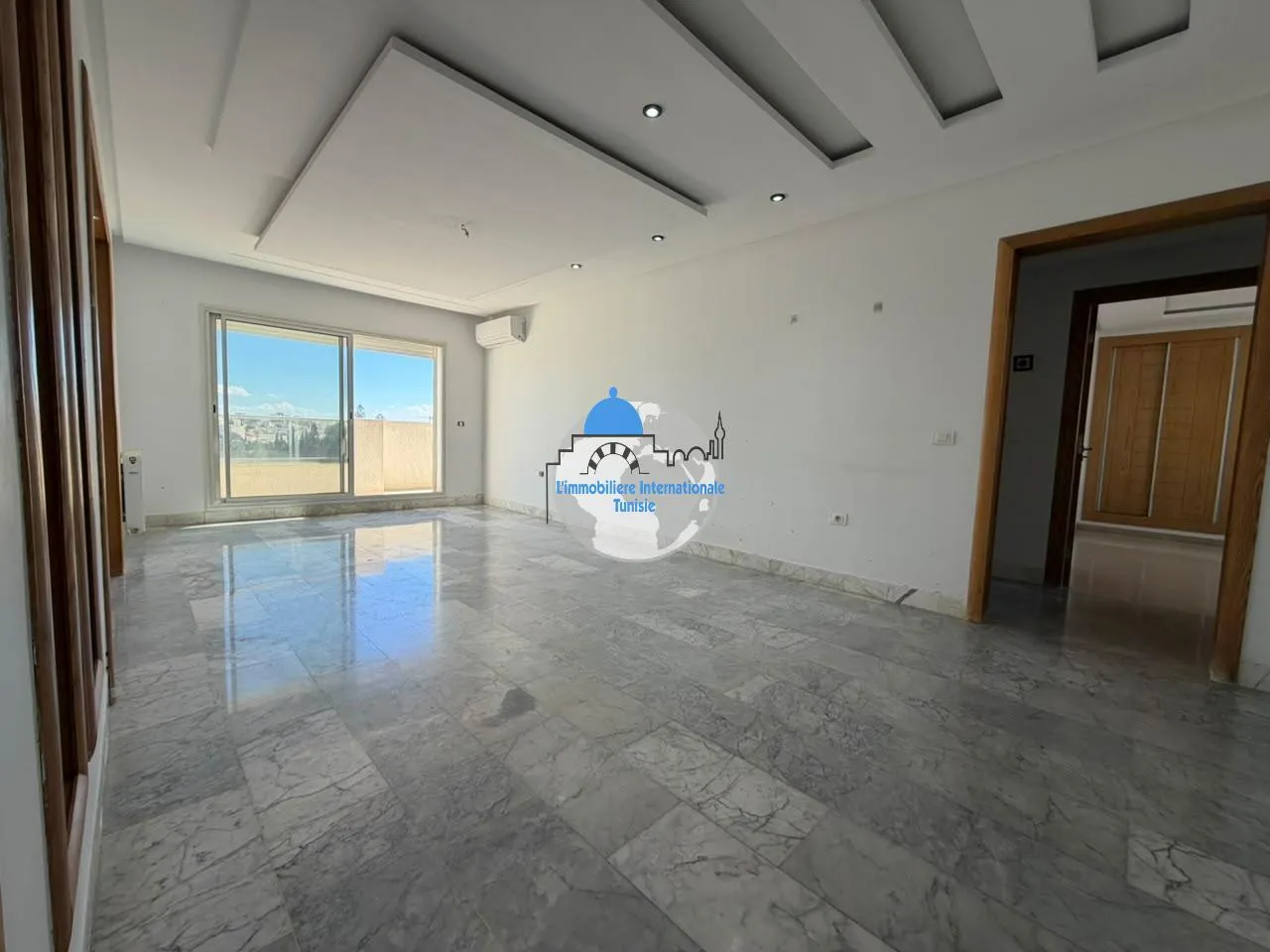 SUPERBE APPARTEMENT S+2 HAUT STANDING À KHZEMA