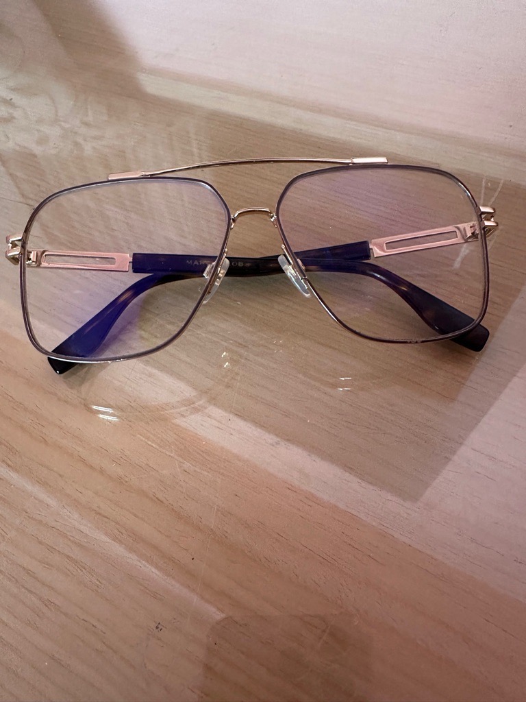 À vendre des lunettes Marc jacobs