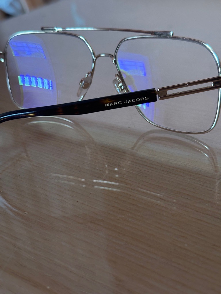 À vendre des lunettes Marc jacobs
