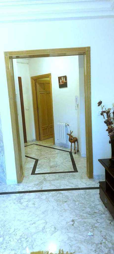 Excellent S1 meublé Ennasr2 pour étranger 