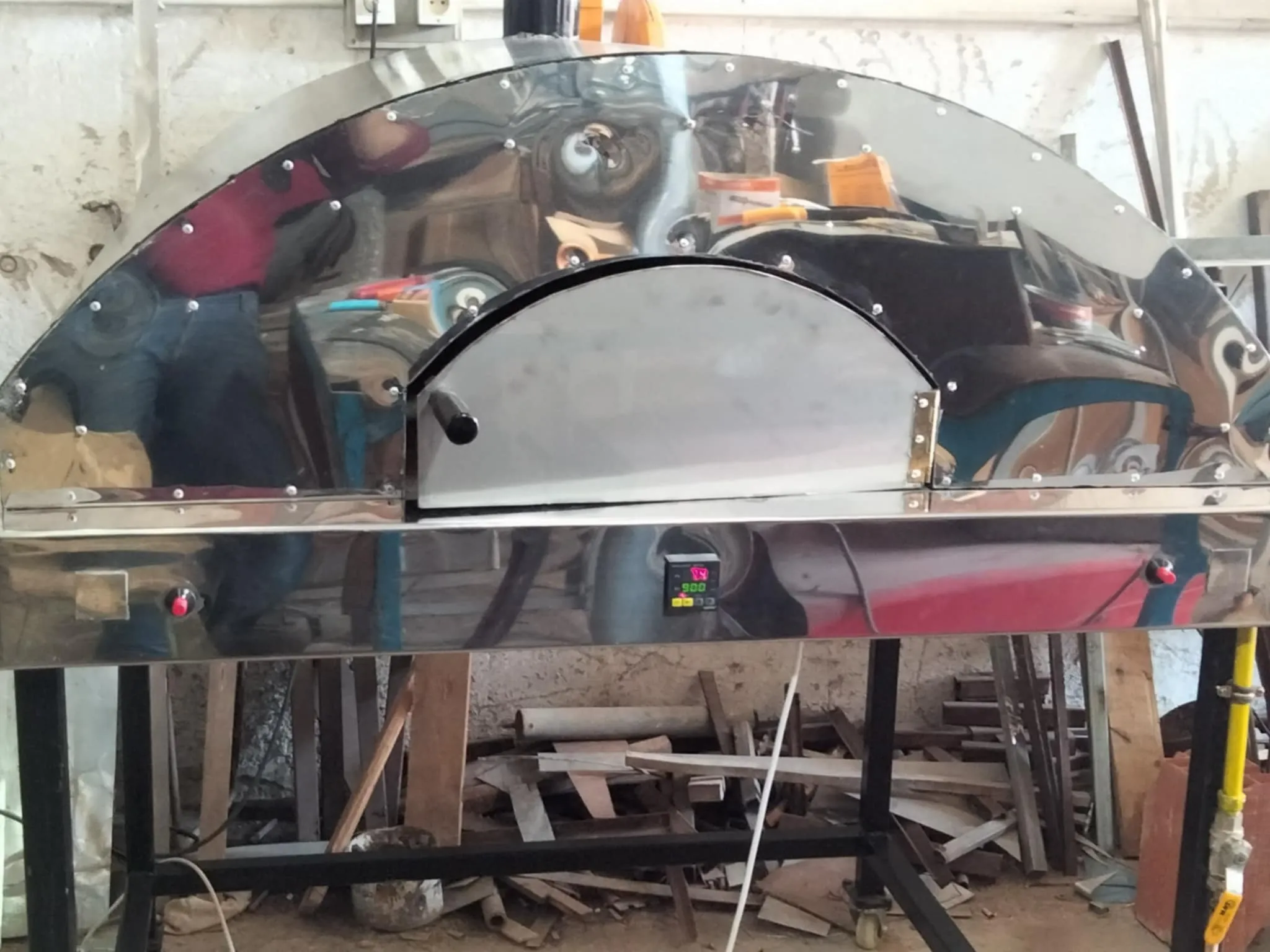 Fabrication de tous genres de fours.Garantie 5 ans
