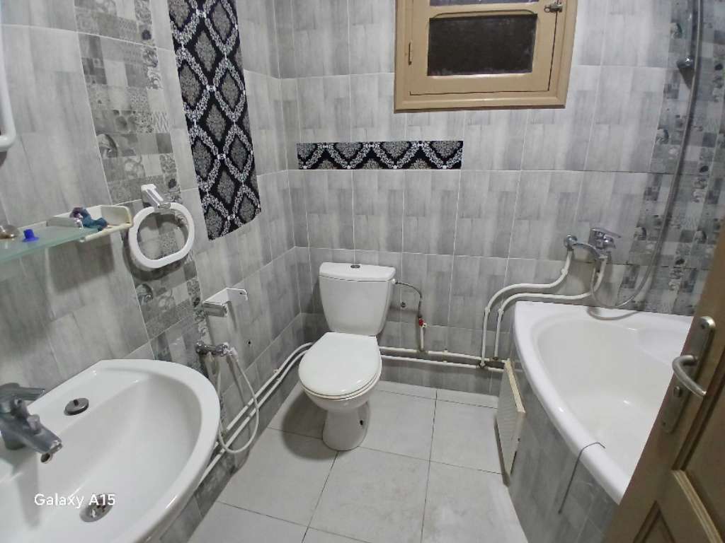 A louer appartement S+2 au deuxième étage sans ascenseur situé à hamam sousse BHAIR