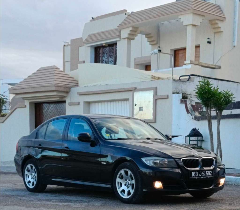 🚘 BMW E 90 318i 
