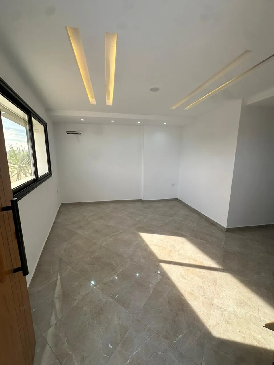 فرصه باش تكسب دار احلامك ; تدفع 40 مليون وتكمل الباقي بالتقسيط . شقه طابق ارضي .قليبيه 200 متر على البحر