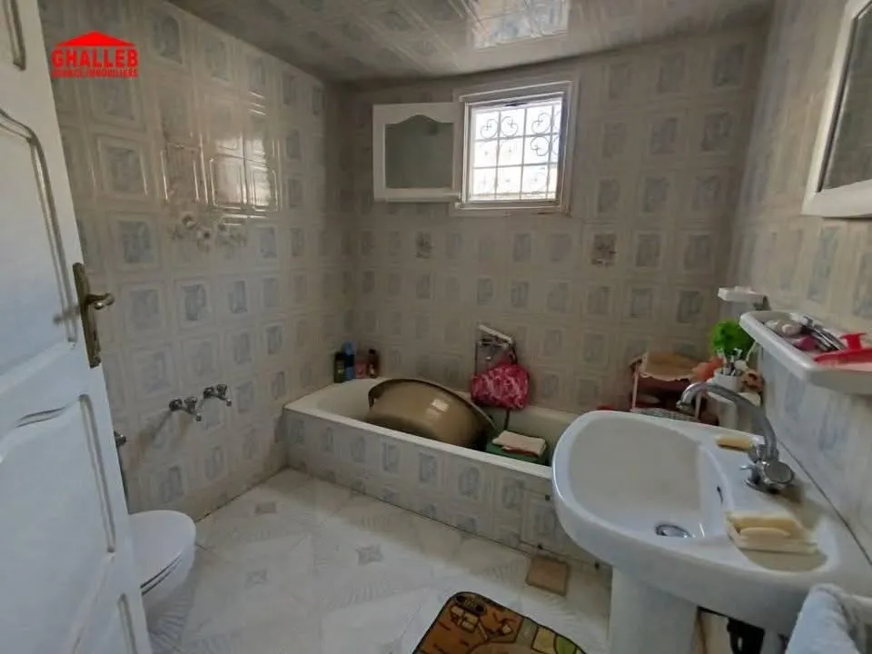 عرض حصري دار واسعة و مستقلة