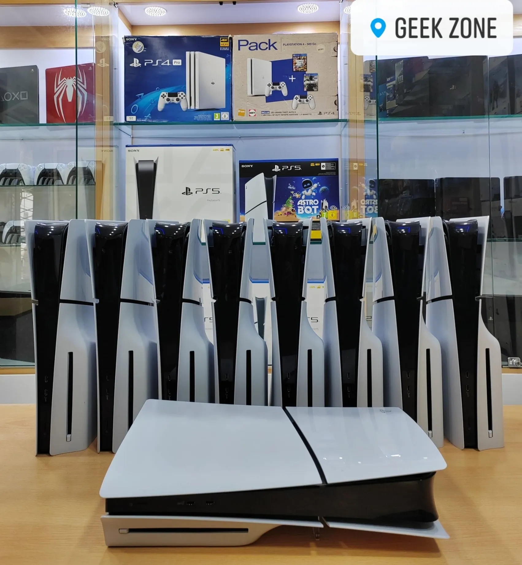 ✨️ PlayStation PS5 Slim Standard (CD) ✨️ PlayStation PS5 Slim Digitale ✨️✨️ Importé 🇨🇵 en excellente état