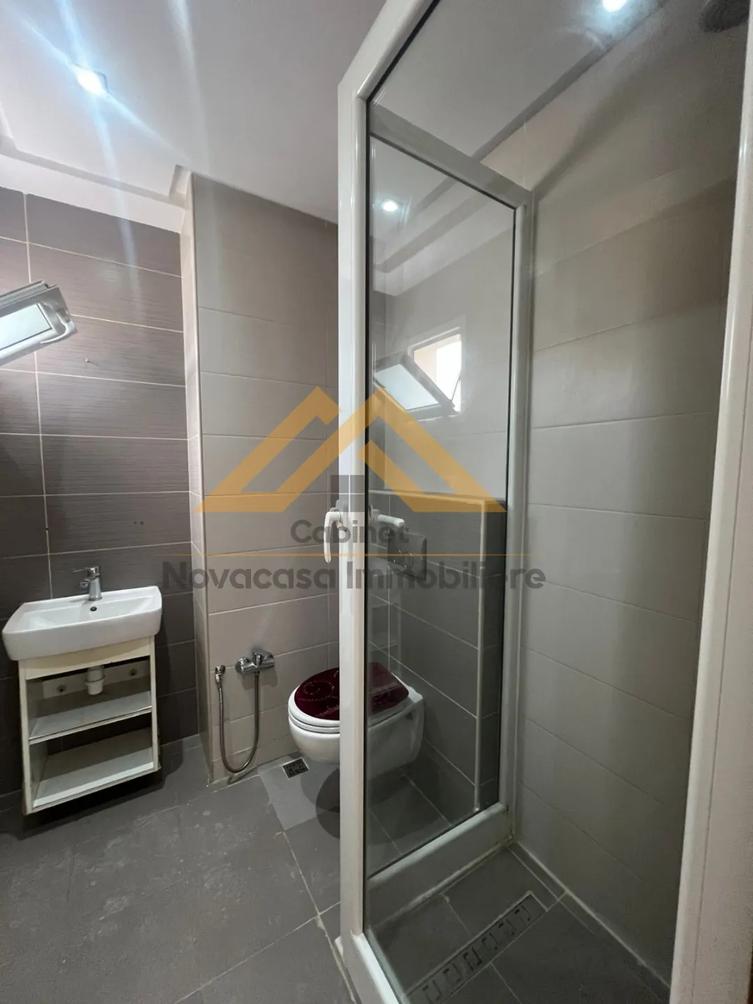 A vendre un appartement S+1 à Sahloul 4