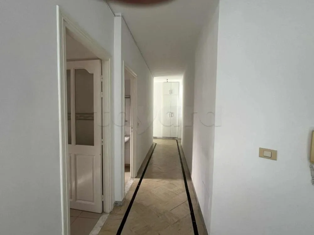 un spacieux appartement s+3 vide au 2éme étage (avec ascenseur) a louer a Ennacer 2 Prés de La Phalène