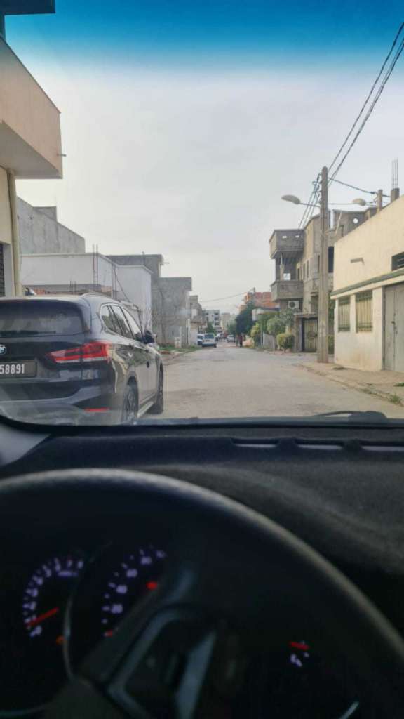 ارض للبيع في المحمدية بن عروس