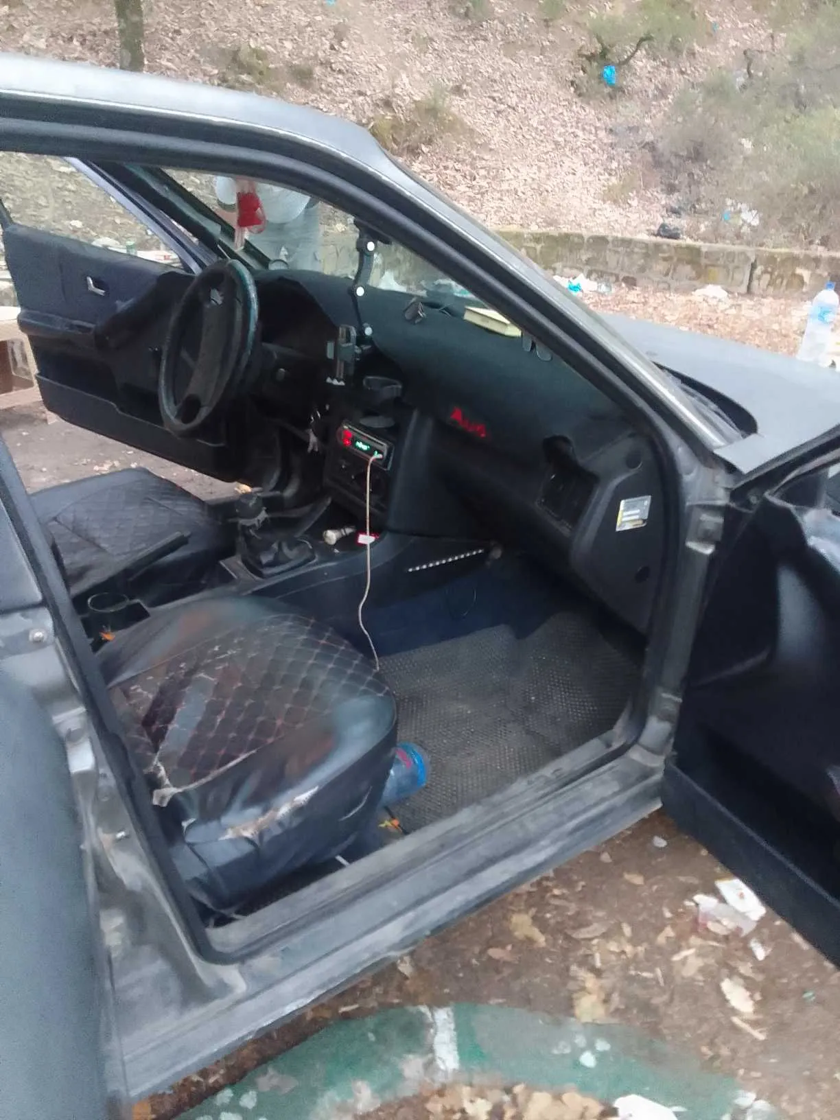Audi 80 B4 TEL : 98675472