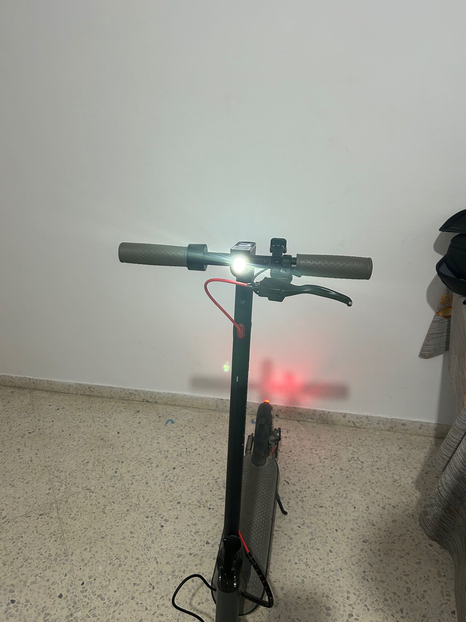 Trottinette electrique sparkway 8d