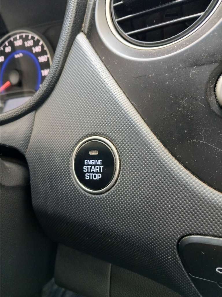 Hyundai i10 2019 bva 1ere main 147.000 km