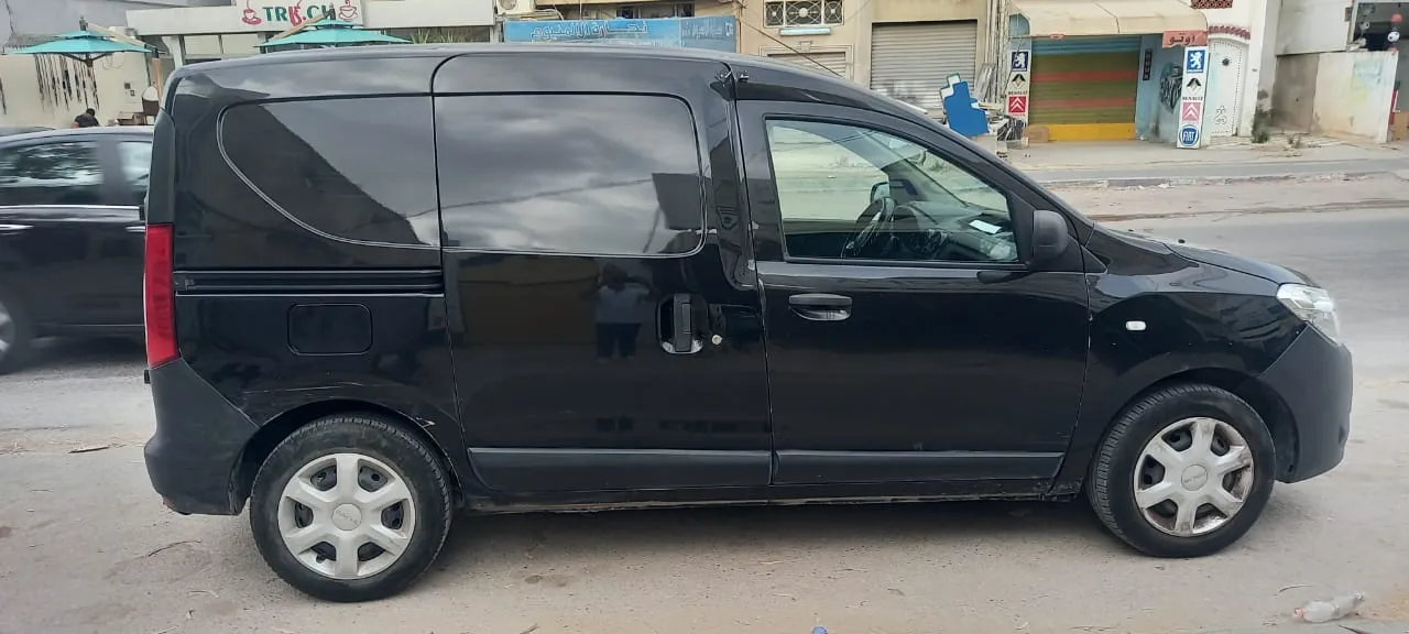 DACIA DOKKER 1ere MAIN  ANNEE 2019
