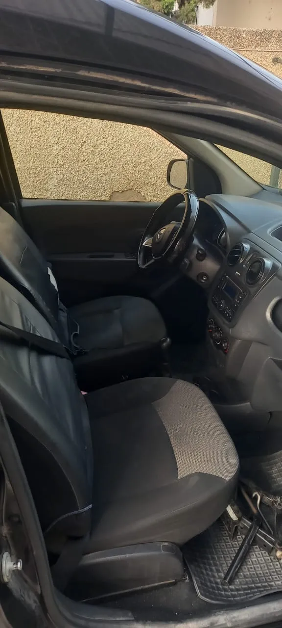 DACIA DOKKER 1ere MAIN  ANNEE 2019