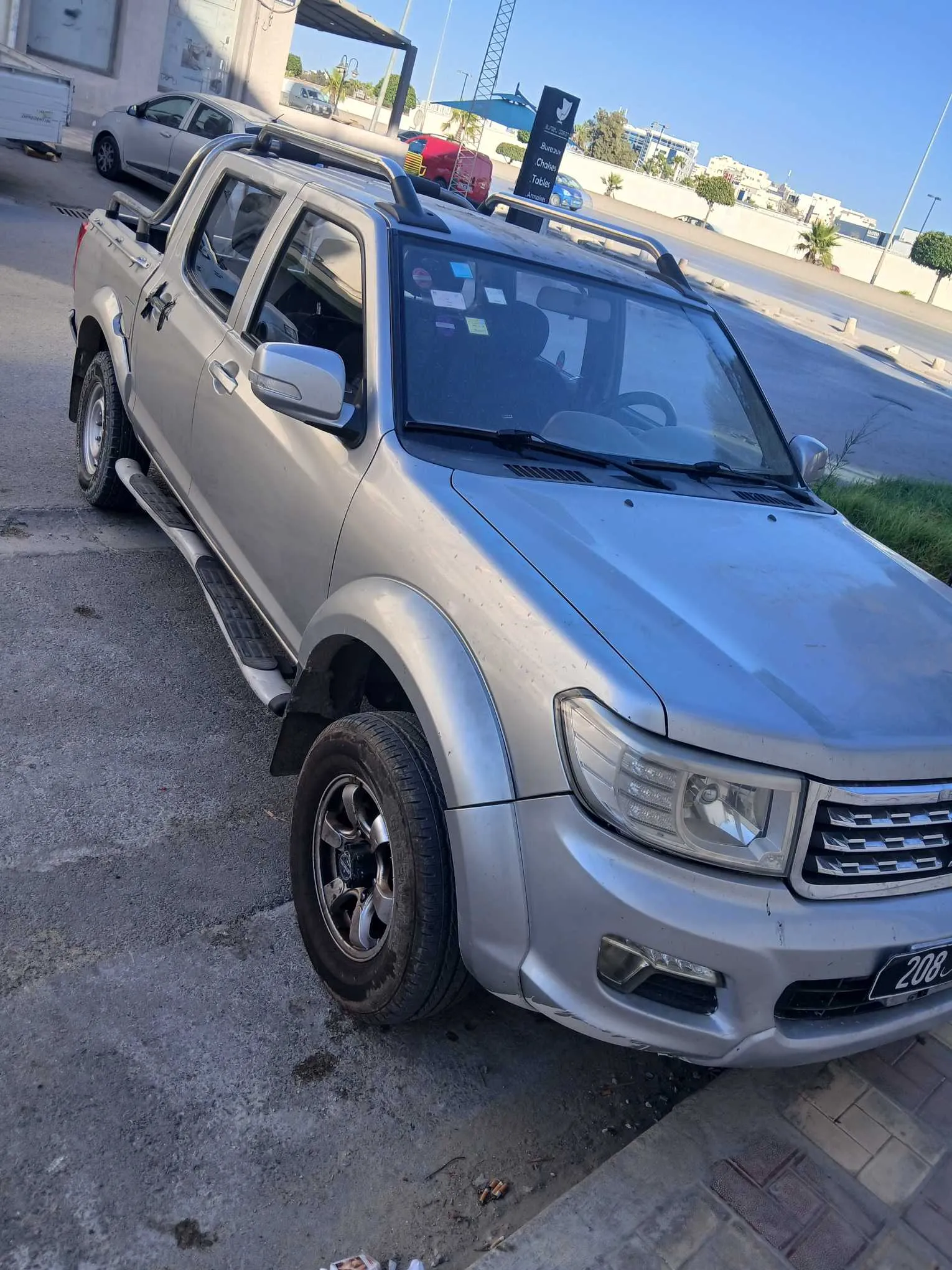Chauffeur avec voiture