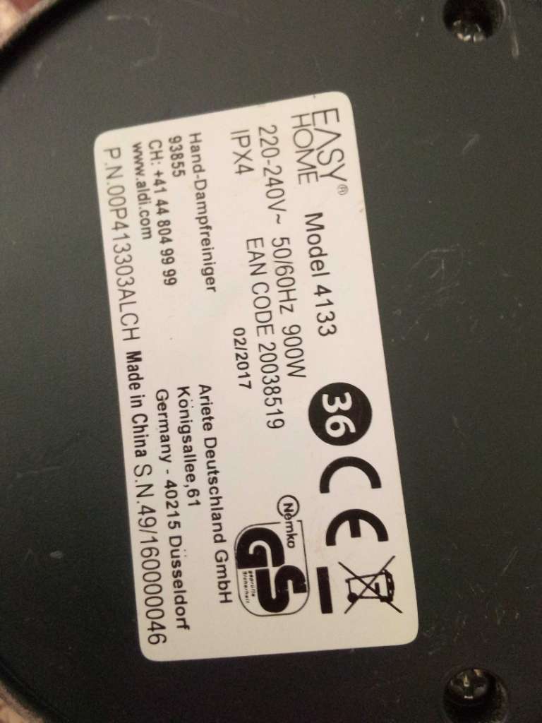 Venant d'Allemagne 3 nettoyeurs vapeur