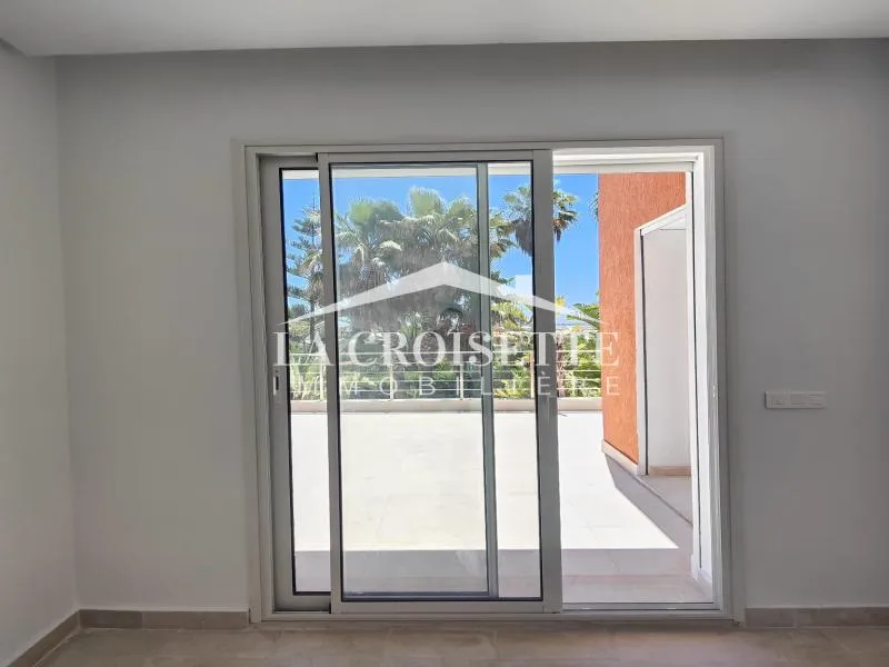 Appartement S+2 avec terrasse à Gammarth MAL2338