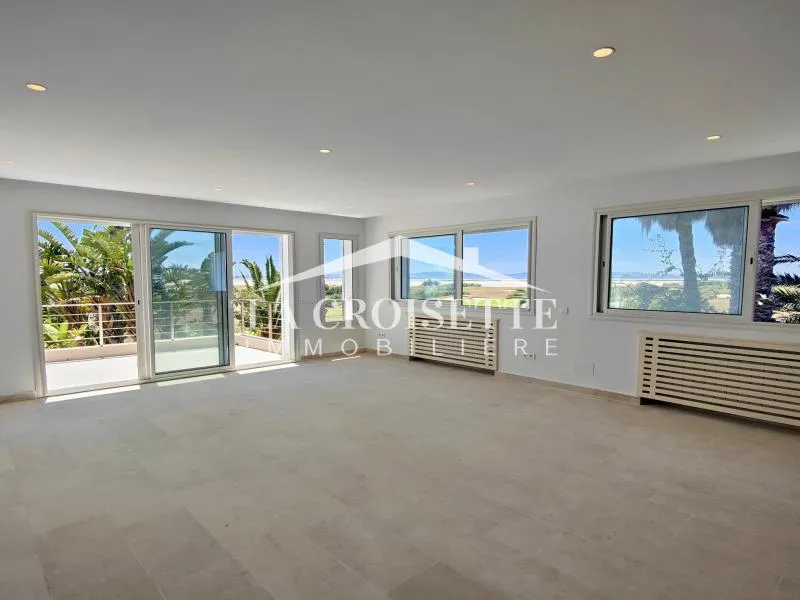Appartement S+2 avec terrasse à Gammarth MAL2338