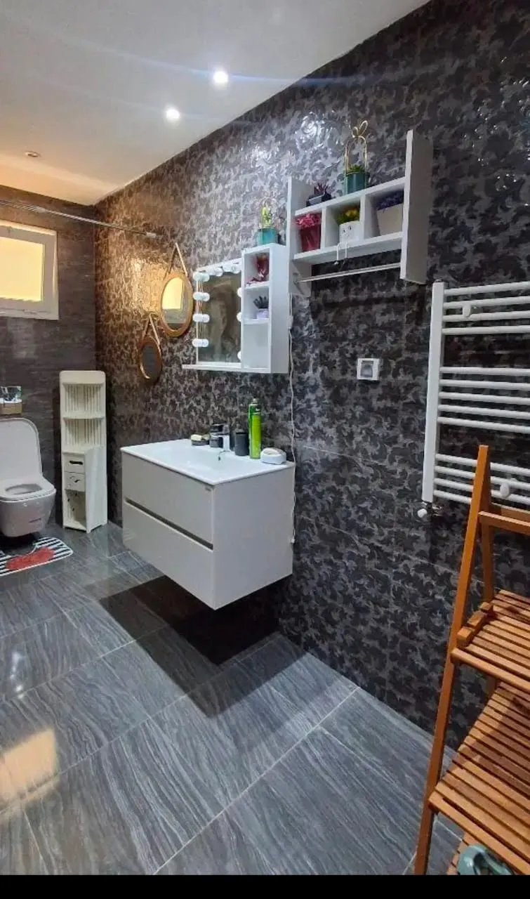 A vendre a Sousse kantaoui un appartement de luxe s+1