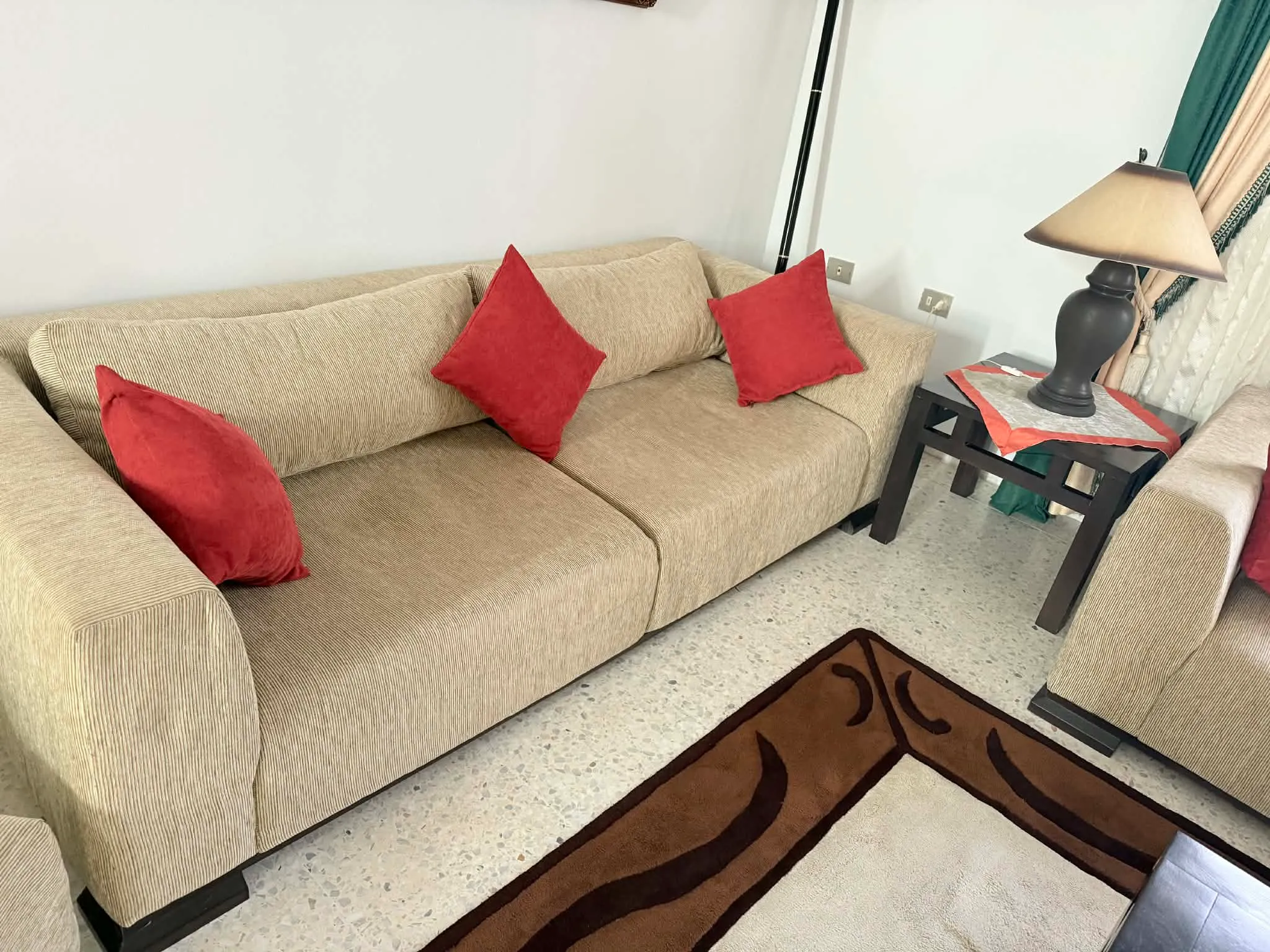 A vendre salon "art sud"