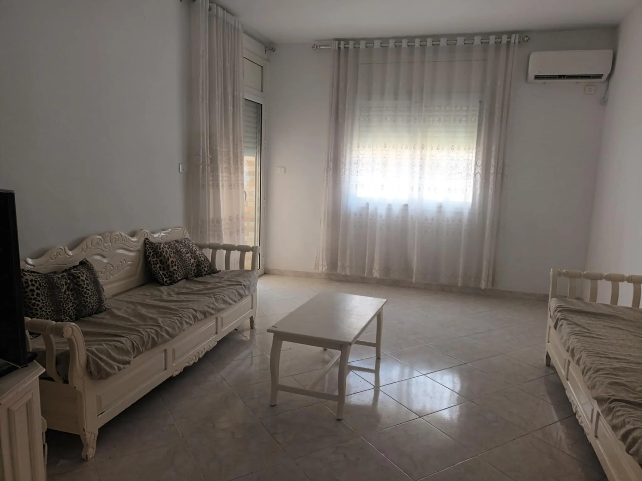 A louer Un Appartement meublé s+2 en face Hotel Bizerta Resort situé à sidi salem