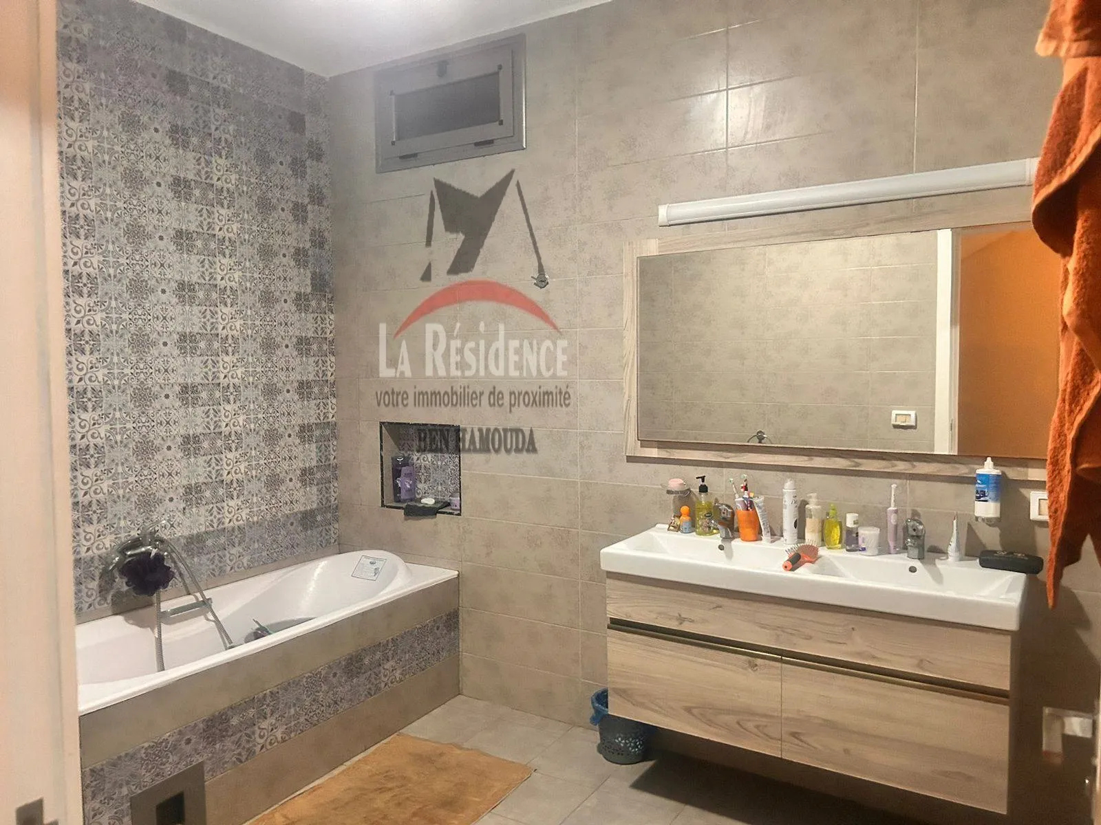 Appartement de vacance richement meublé corniche Bizerte