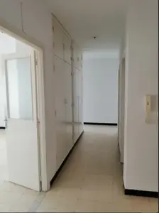 Appartement spacieux et lumineux bien placé