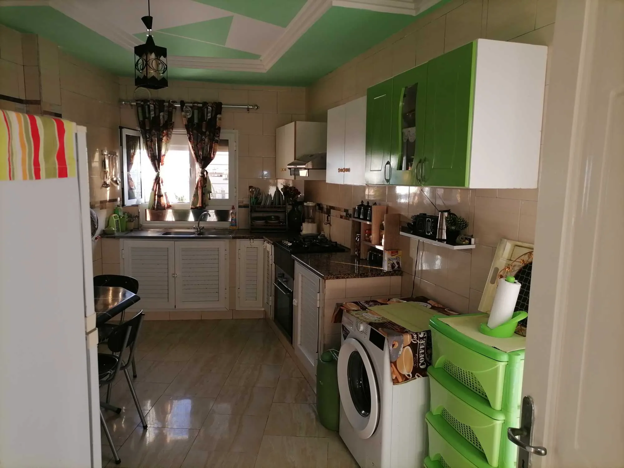 للبيع شقة أمام مبيت سقانص 