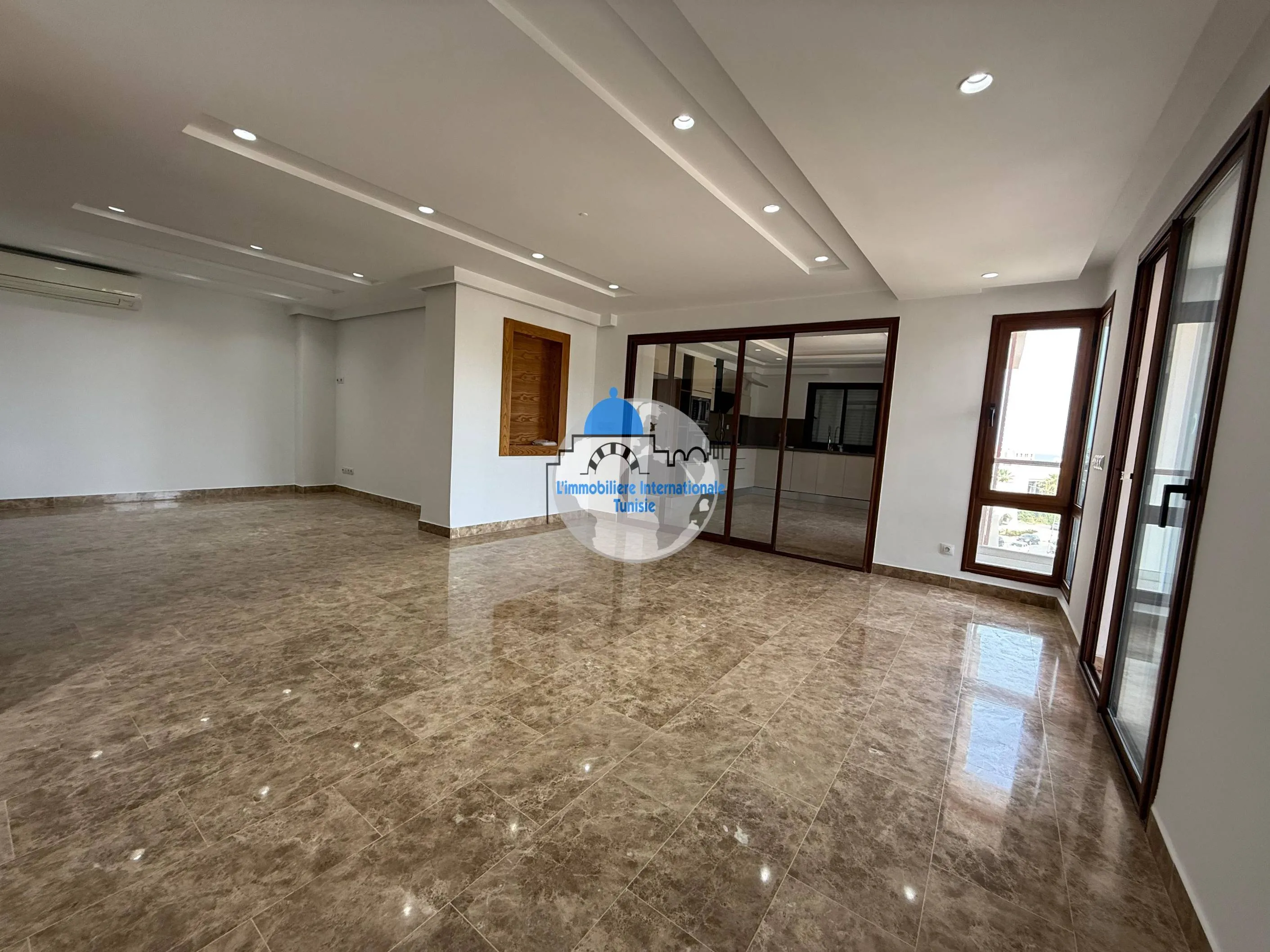 à louer un appartement en S+2 en zone touristique à Sousse