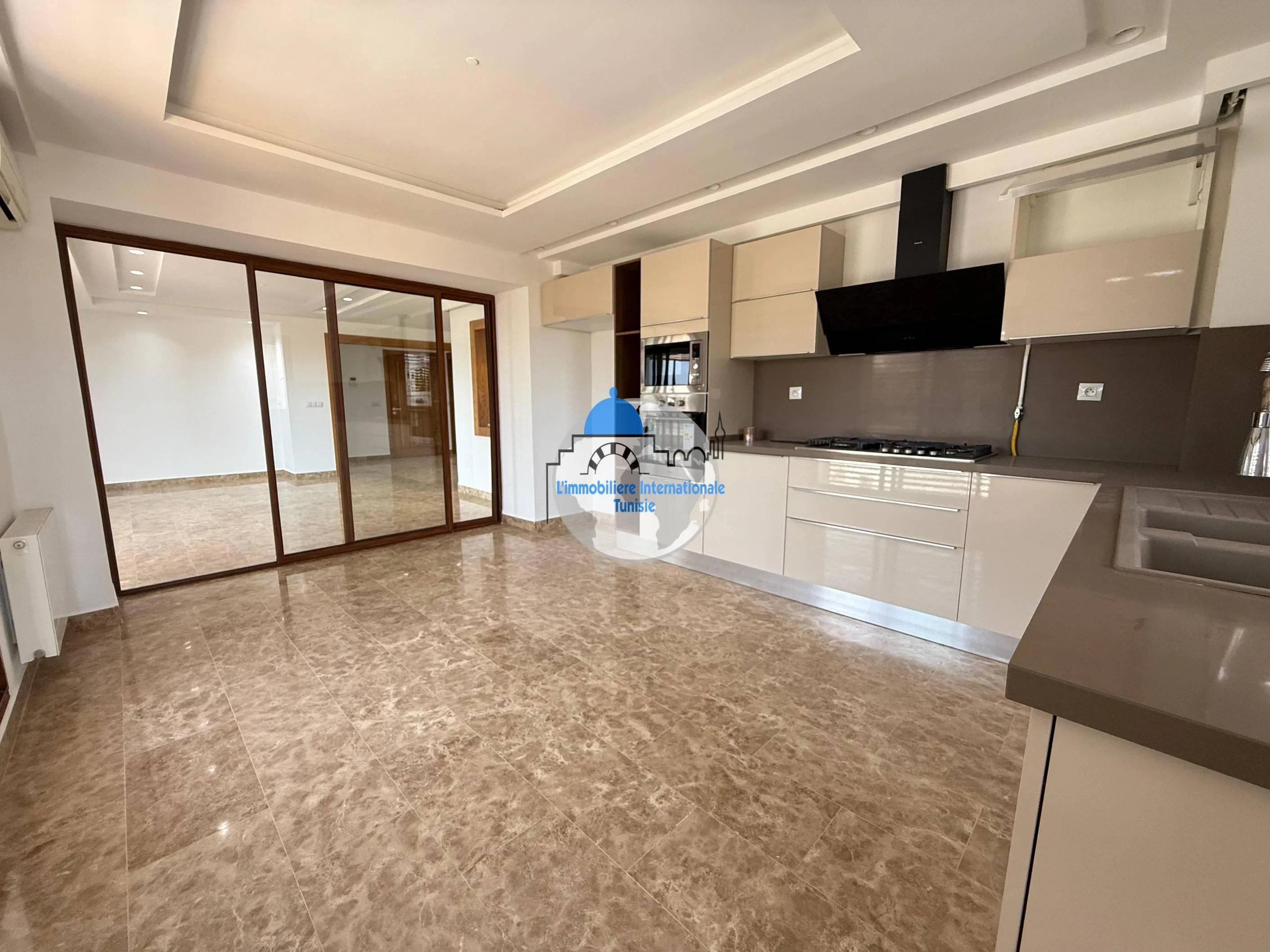 à louer un appartement en S+2 en zone touristique à Sousse