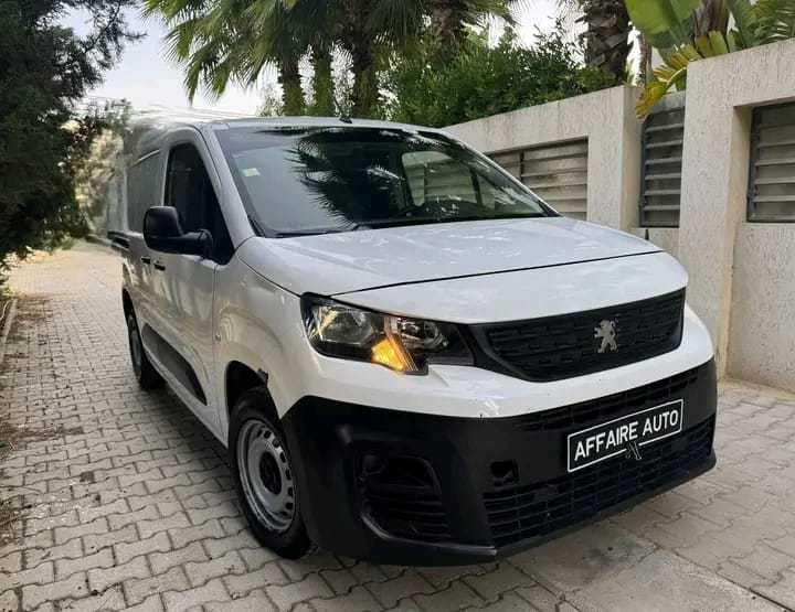 đ„ PEUGEOT PARTNER 2022 DIESEL đ„
Affaire Auto On accepte l'échange.peinture d origine