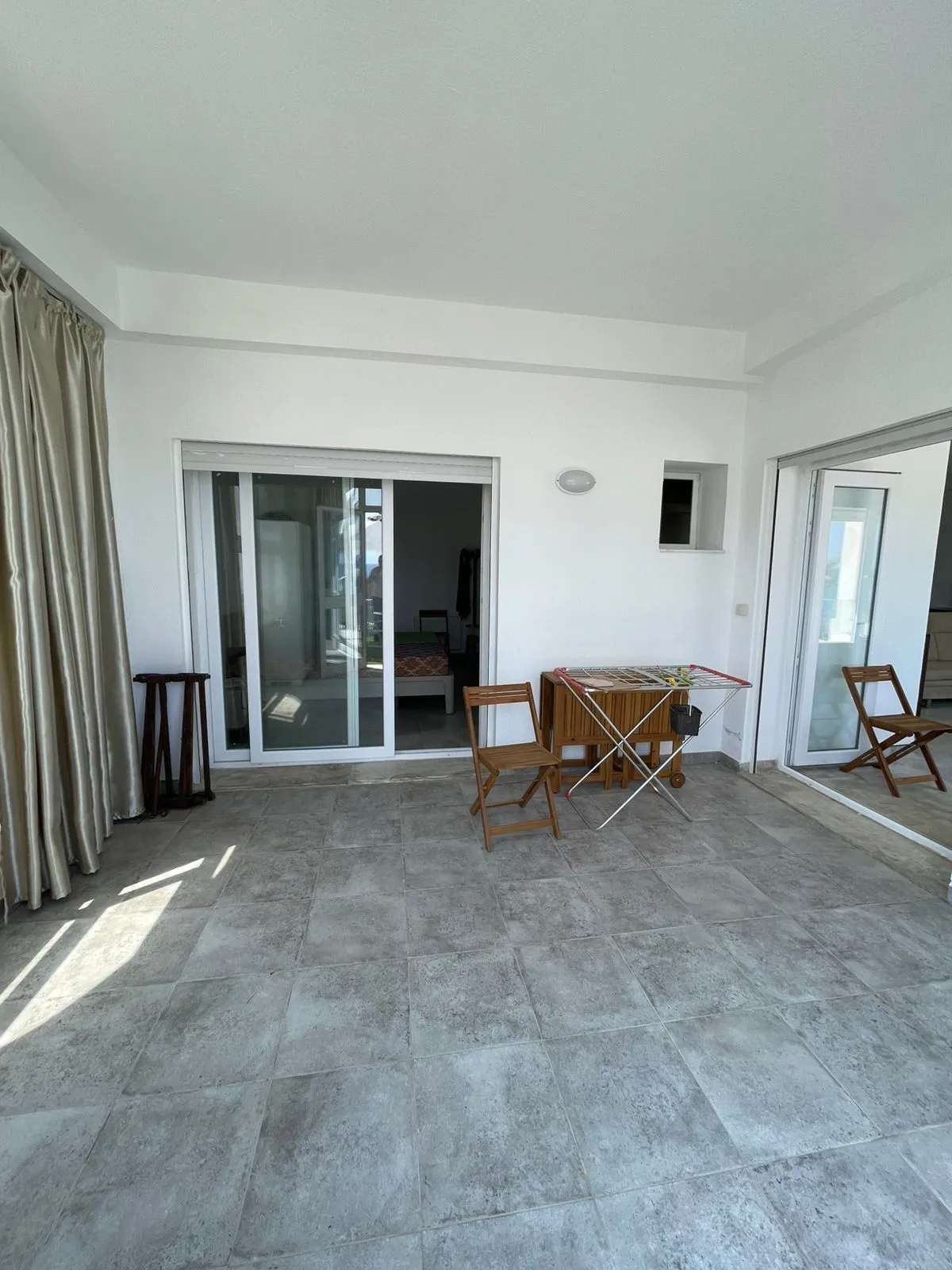 À VENDRE – Magnifique Appartement S+1 Pieds dans l’Eau à Hergla