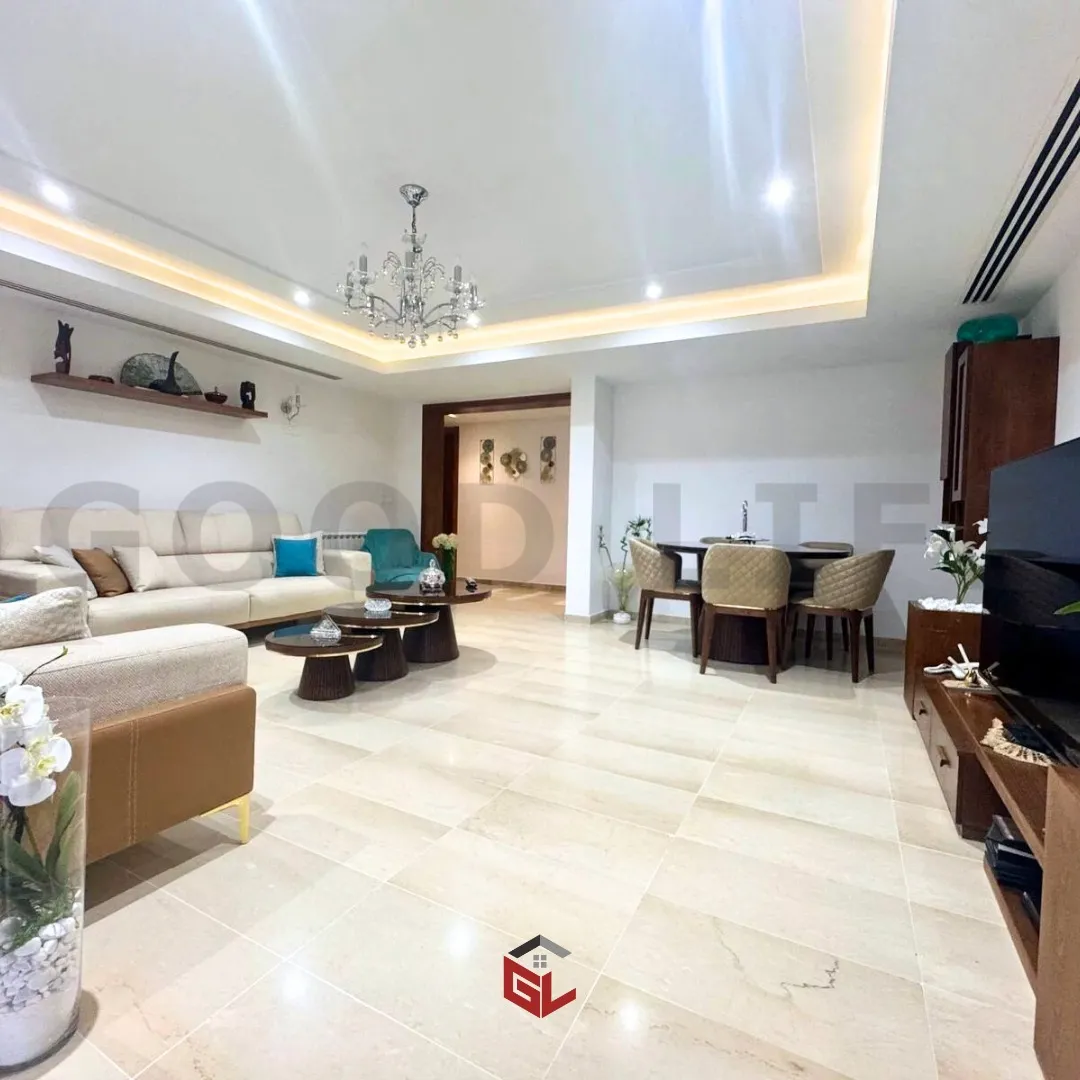 Vente S+3 à Ennasr 203m2